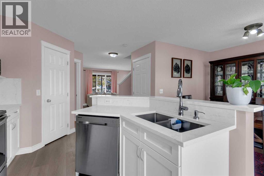 47 Panatella Park NW - 10