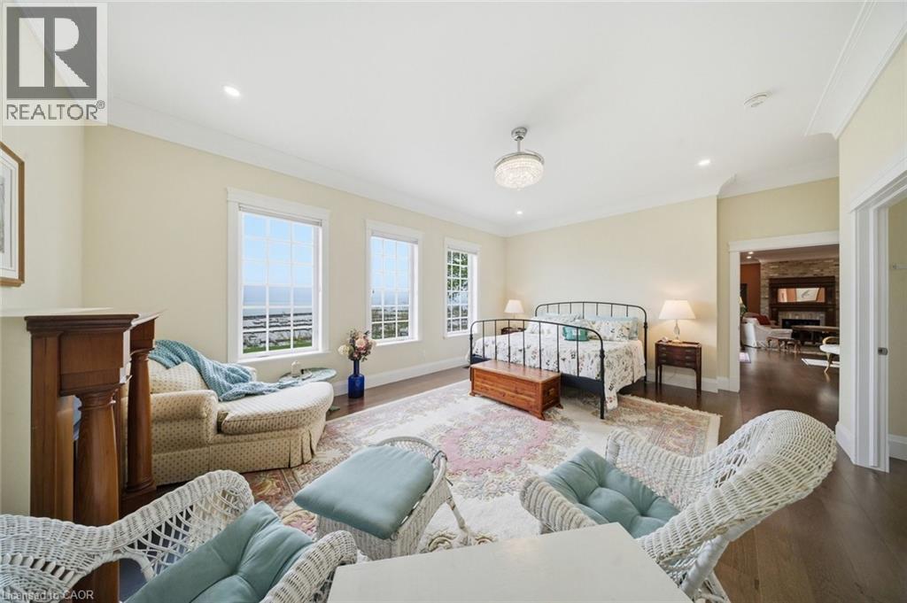 70 BROWN Street - 21