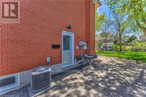 37 GOTTSCHEER COURT - 5