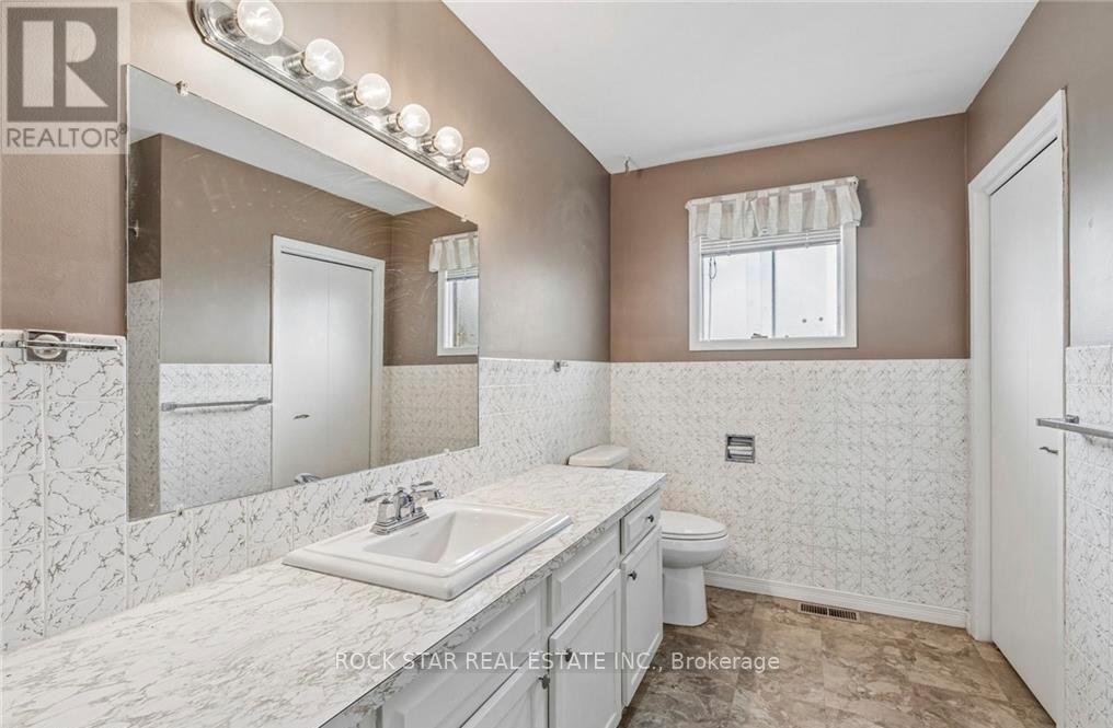 29 HEATHER COURT - 8