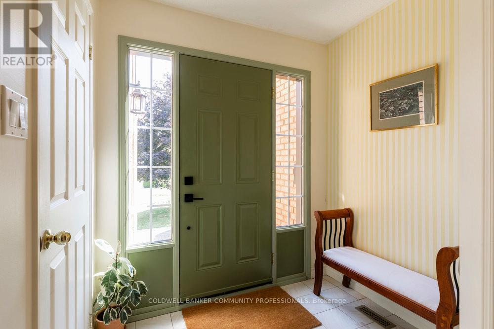 #20 10 HUNTINGWOOD AVENUE - 2