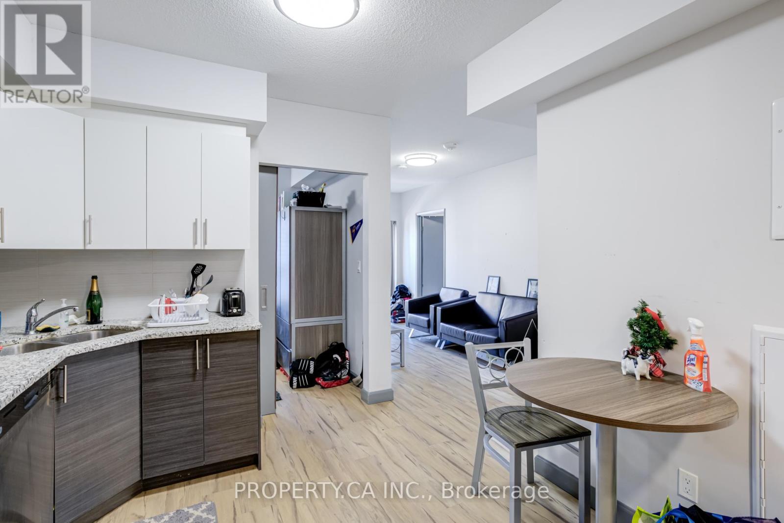 #161 258A SUNVIEW STREET - 9