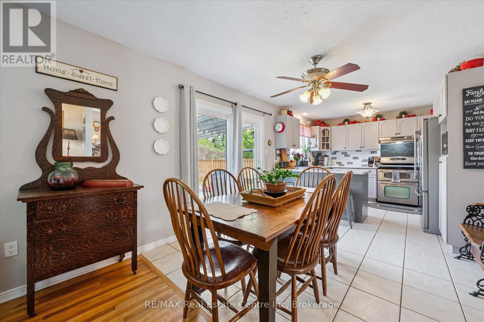 332 DANIEL CRESCENT - 14