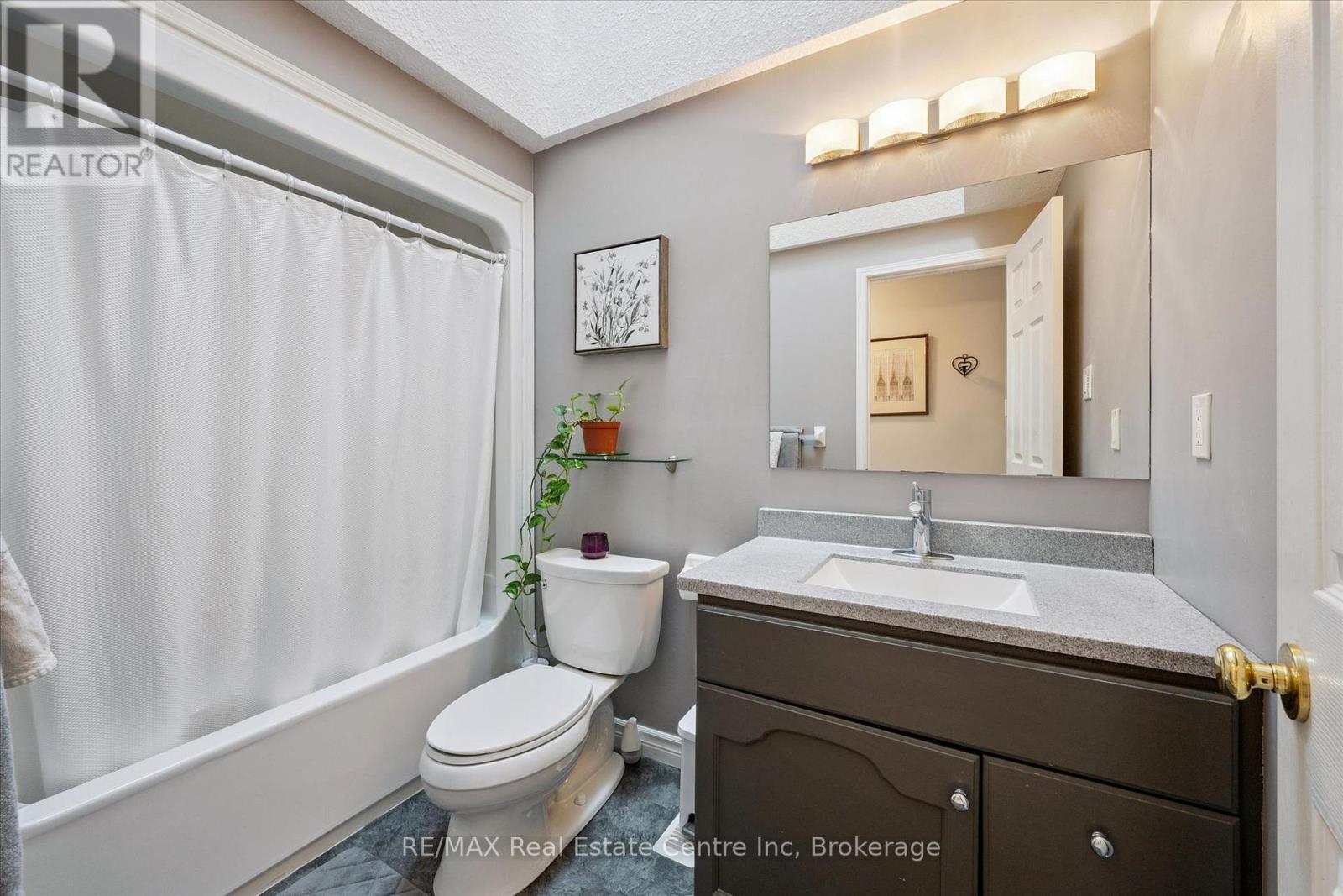 332 DANIEL CRESCENT - 30