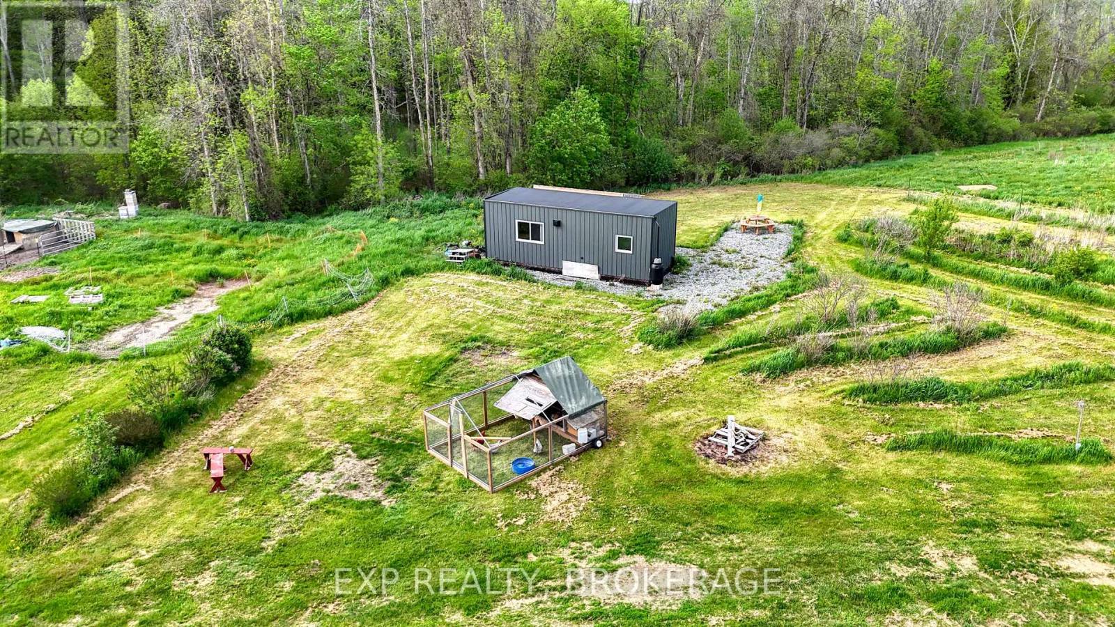 936 Sheffield Lane — photo 41