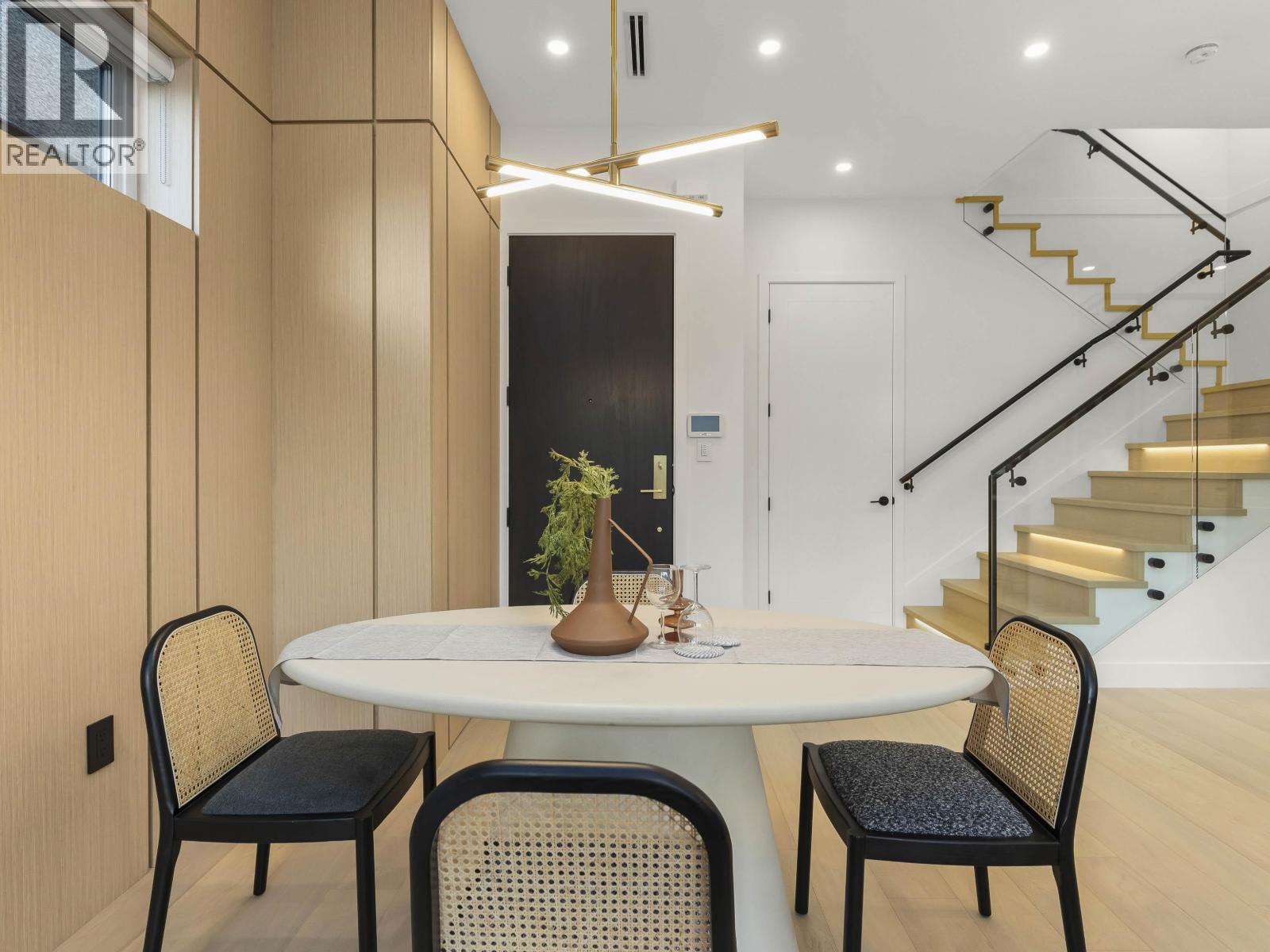 2 3255 W 13TH AVENUE, Vancouver