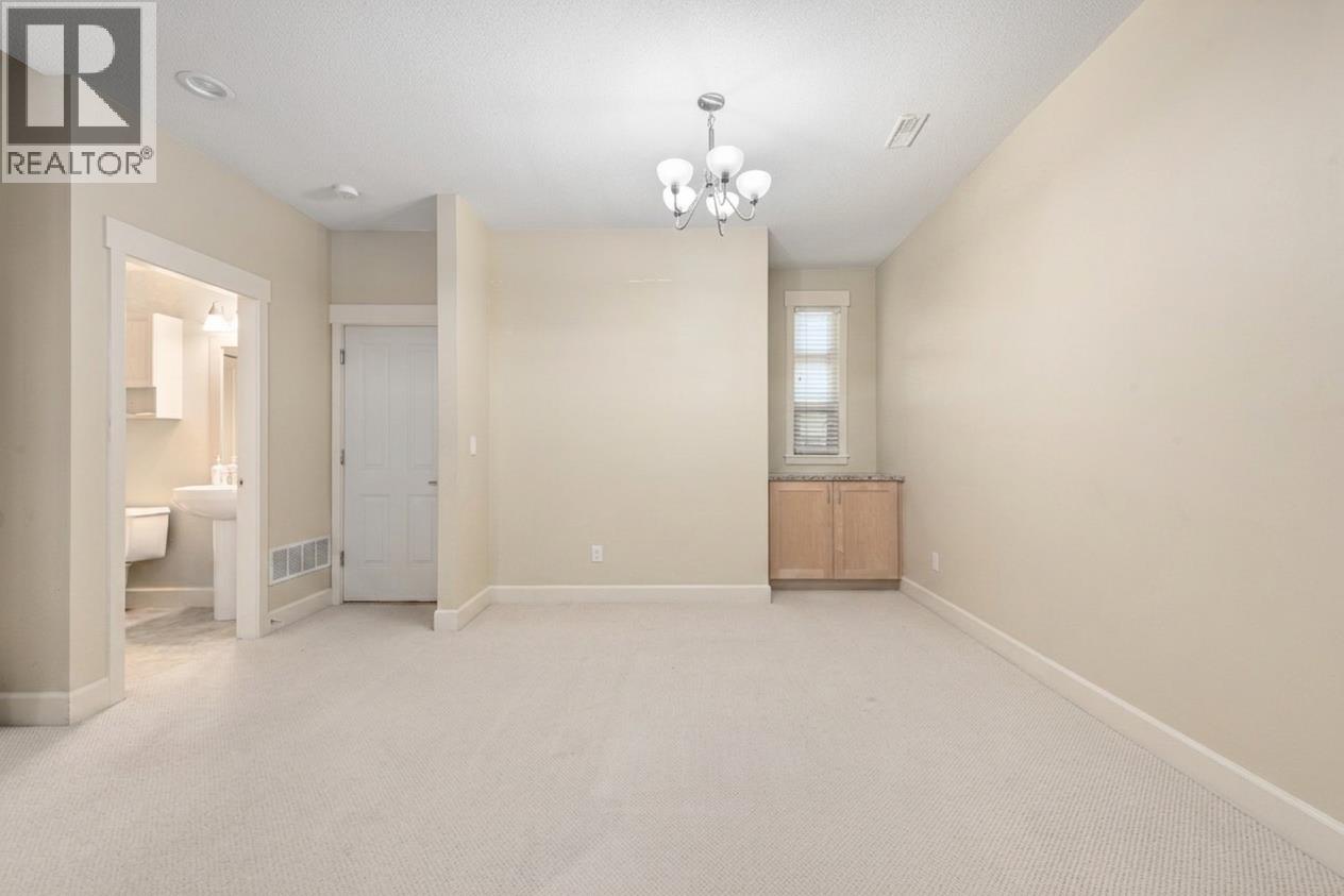 72 6300 BIRCH STREET, Richmond