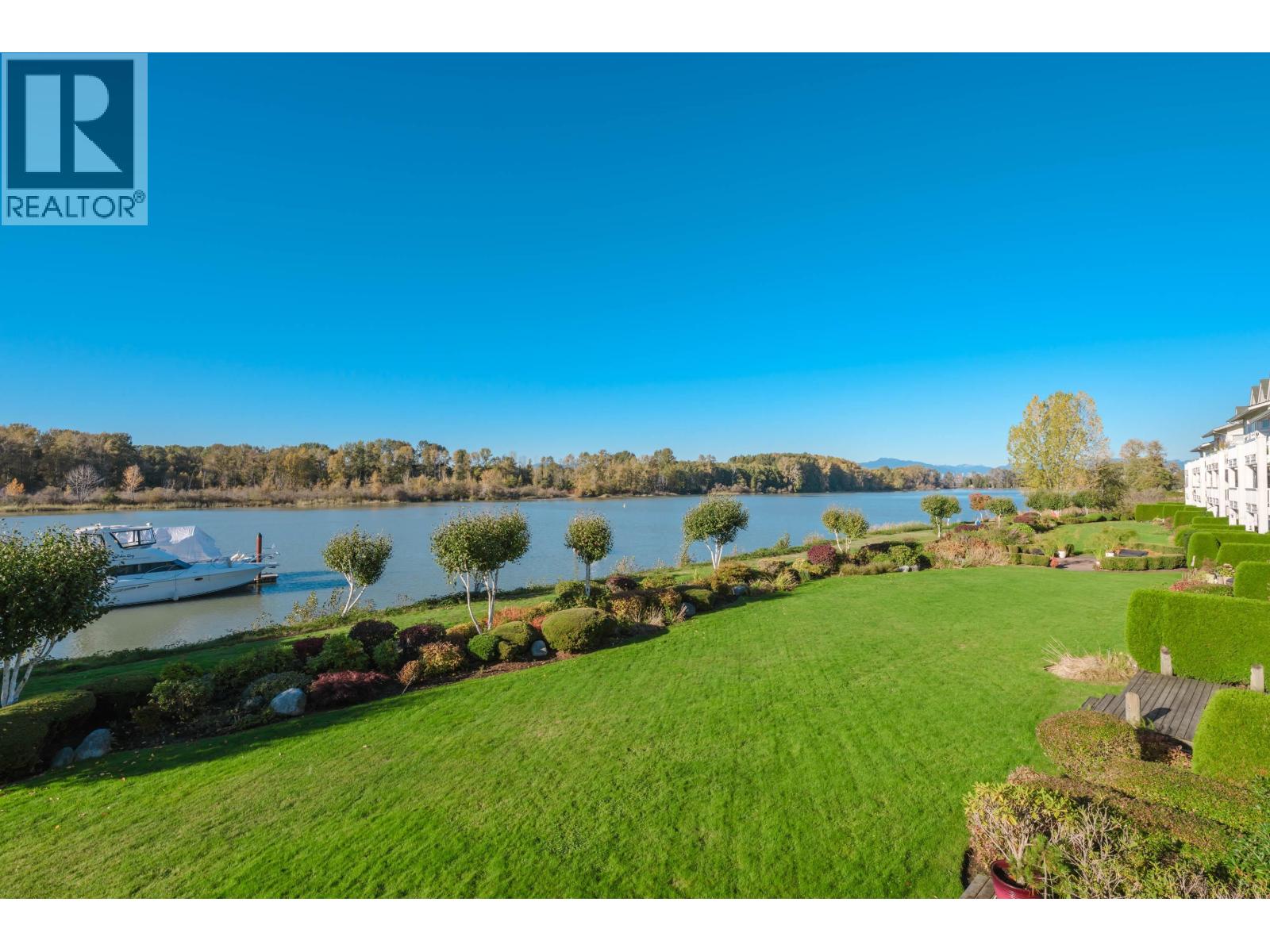 213 6263 RIVER ROAD, Delta