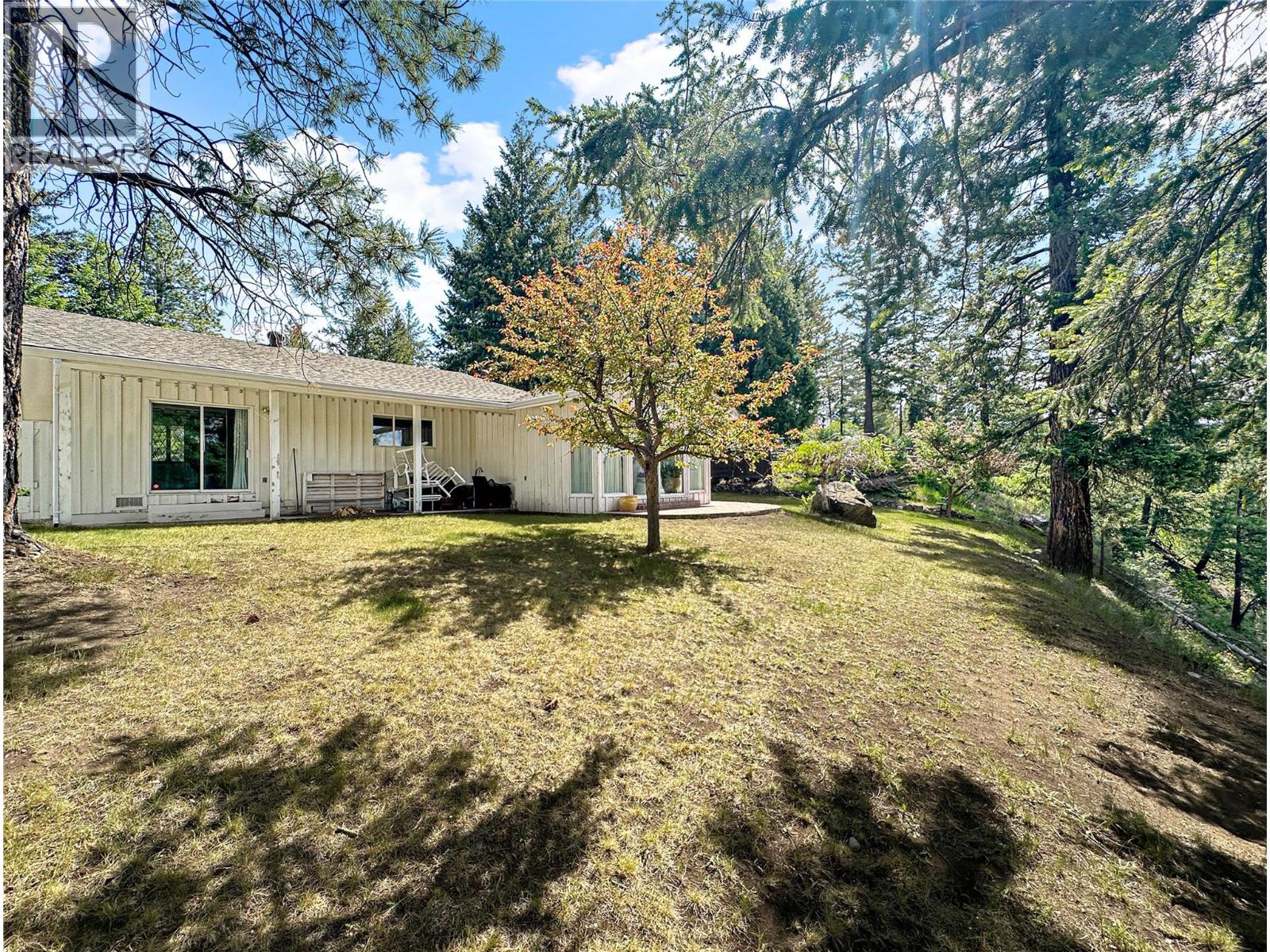 221 West Place, Princeton
