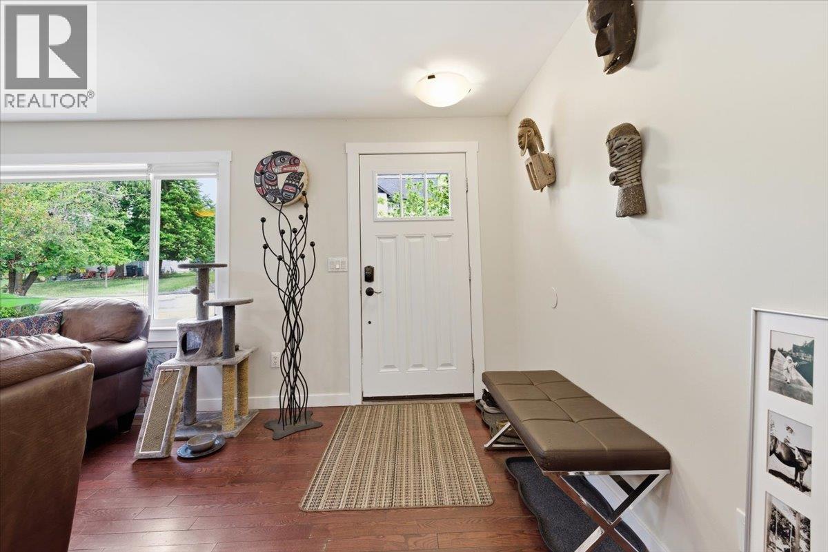  3002 20th Street, Vernon