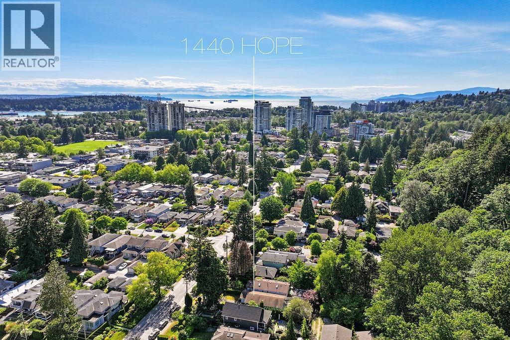 1440 HOPE ROAD, North Vancouver