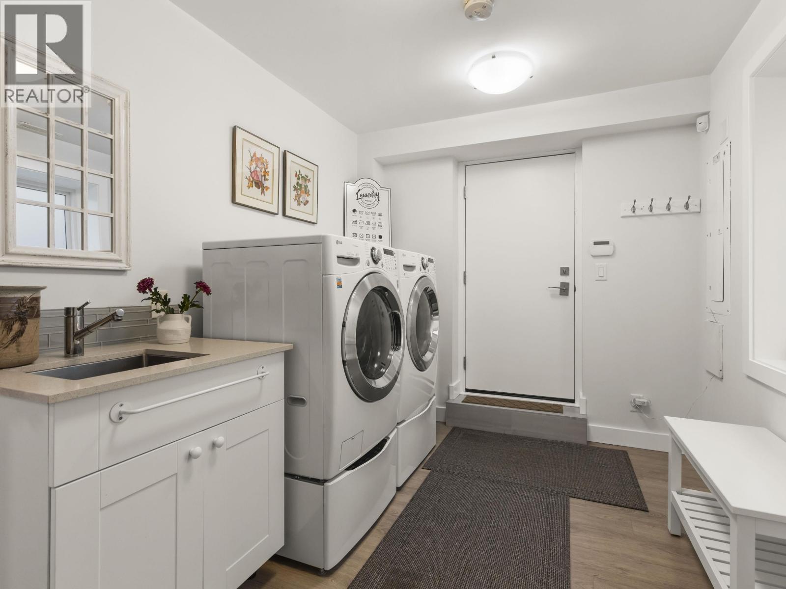 4428 ST. GEORGE STREET, Vancouver