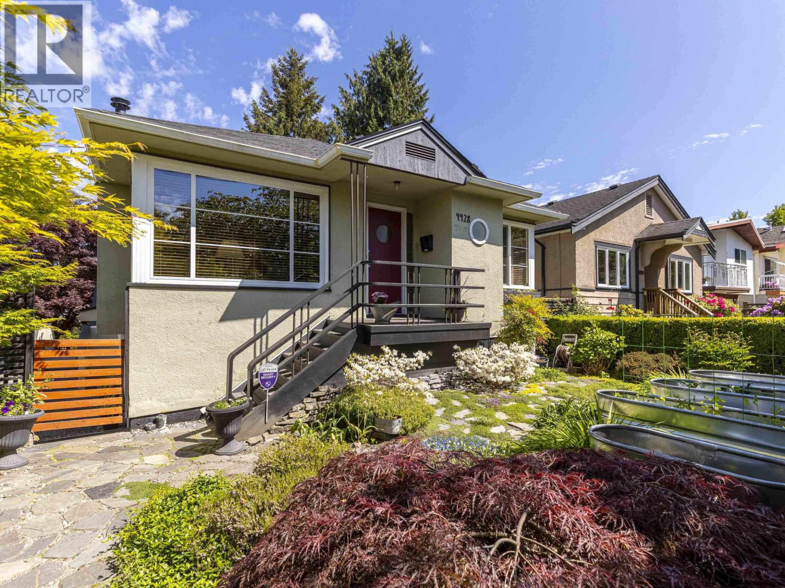 4428 ST. GEORGE STREET, Vancouver