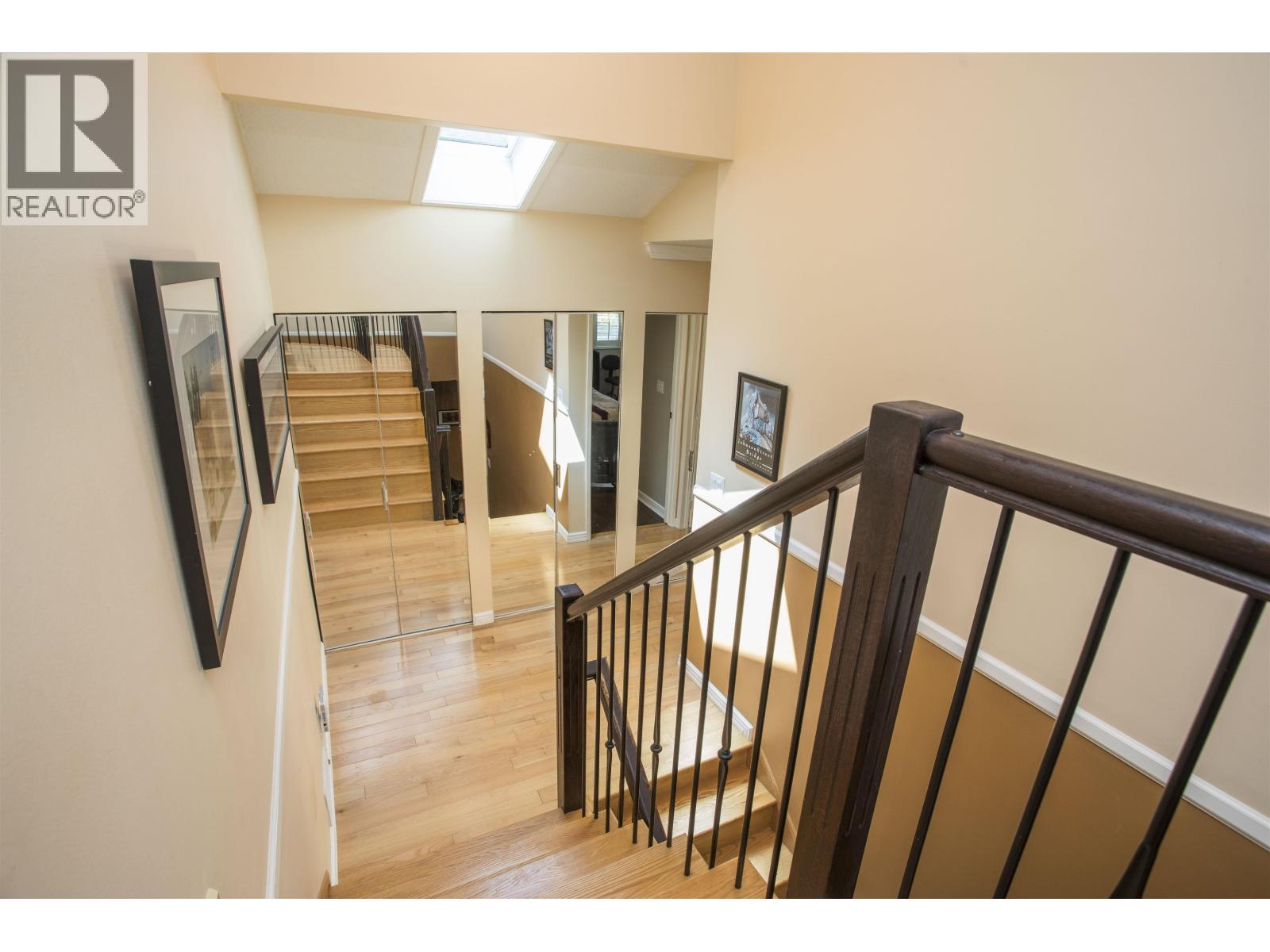 1989 CEDAR VILLAGE CRESCENT, North Vancouver