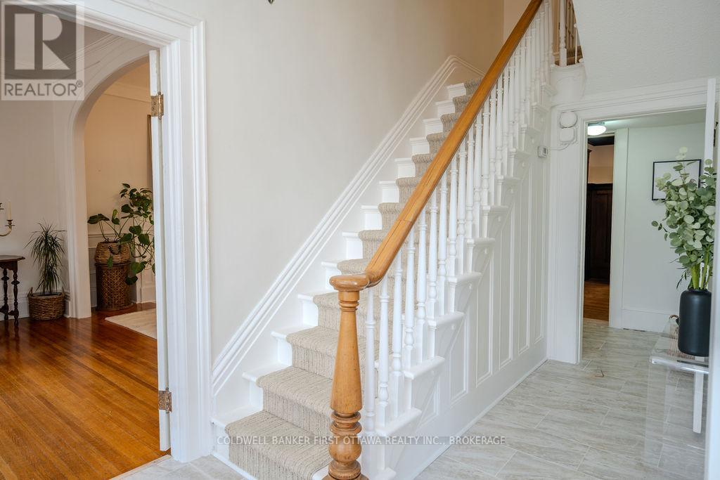 201 BRIDGE STREET W - 20
