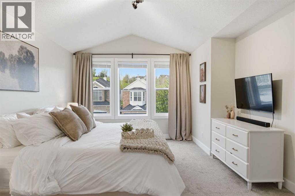 53 Discovery Ridge Gardens SW - 22