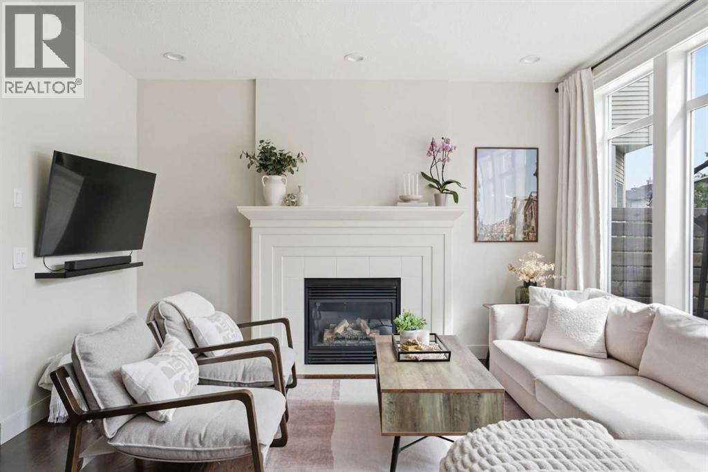 53 Discovery Ridge Gardens SW - 14
