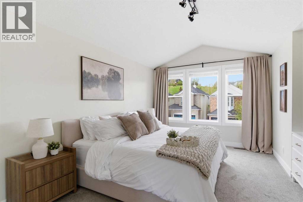 53 Discovery Ridge Gardens SW - 24