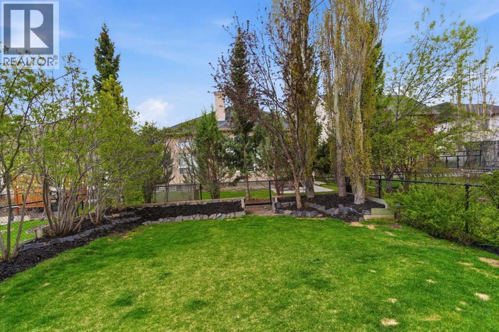 53 Discovery Ridge Gardens SW - 42
