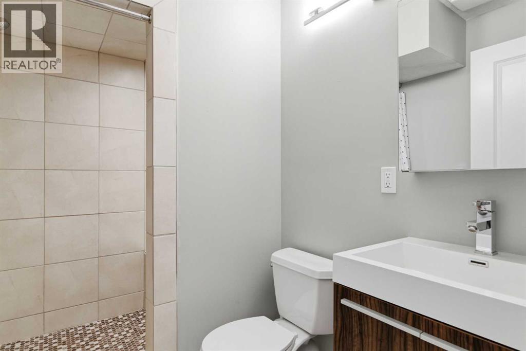 53 Discovery Ridge Gardens SW - 39