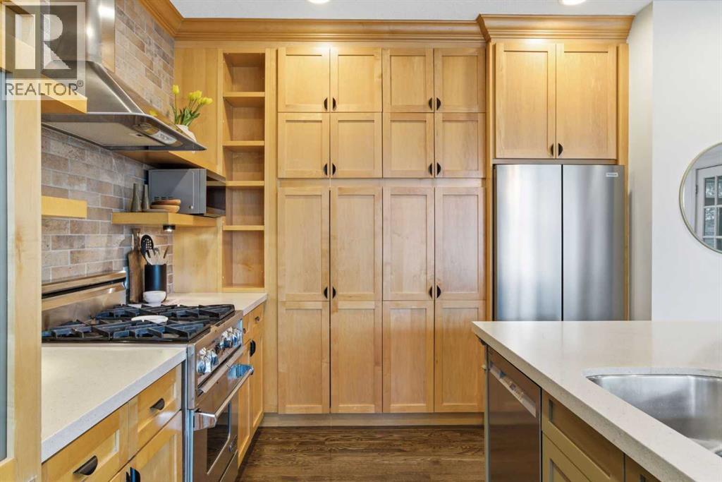 53 Discovery Ridge Gardens SW - 9