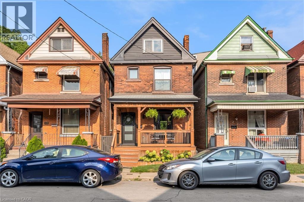 39 FAIRLEIGH Avenue N - Image 2