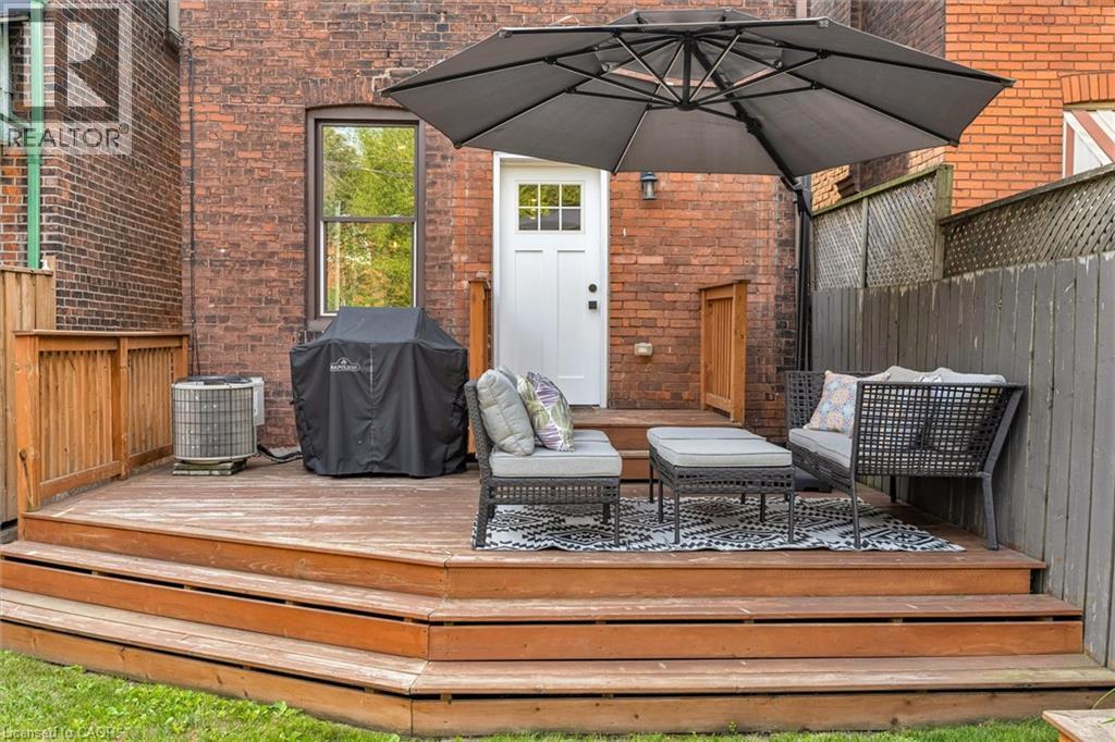 39 FAIRLEIGH Avenue N - 28