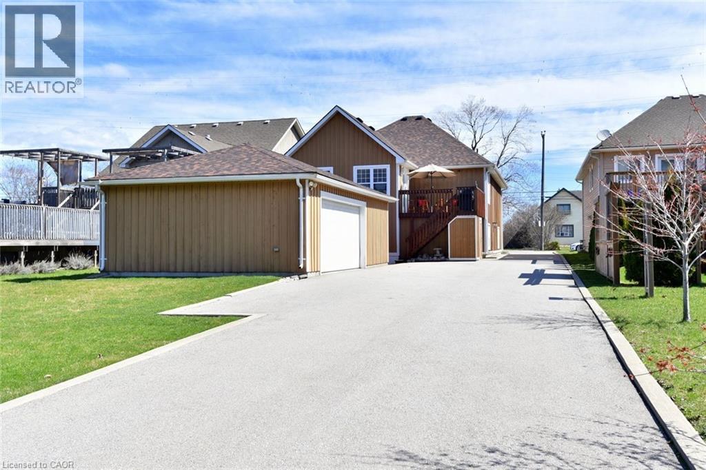 1060 BEACH Boulevard - 34