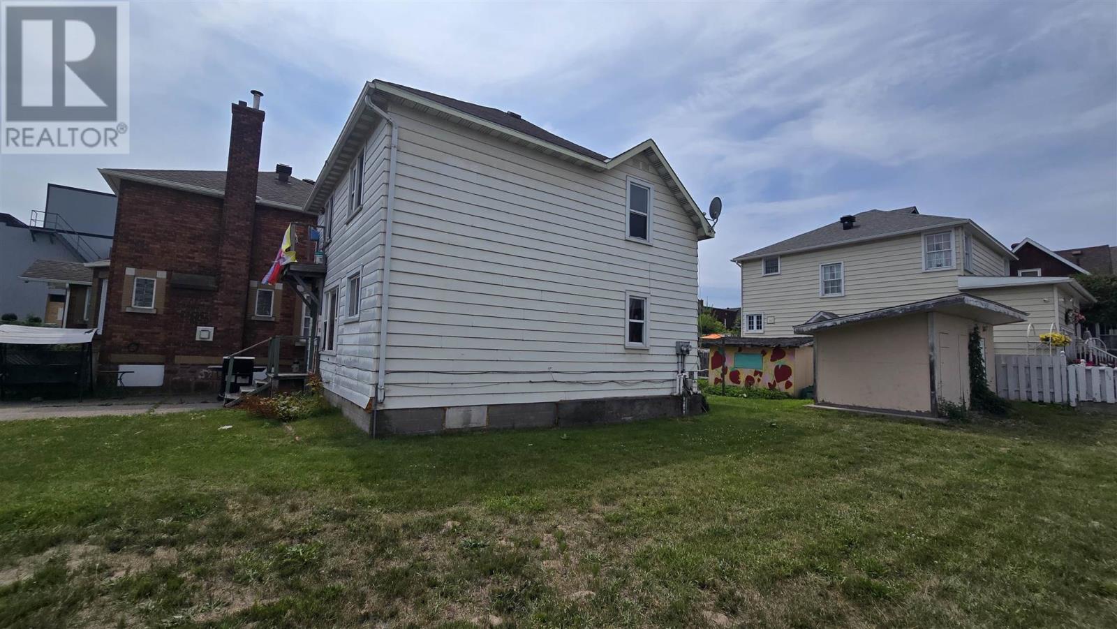 169 Huron ST - 4