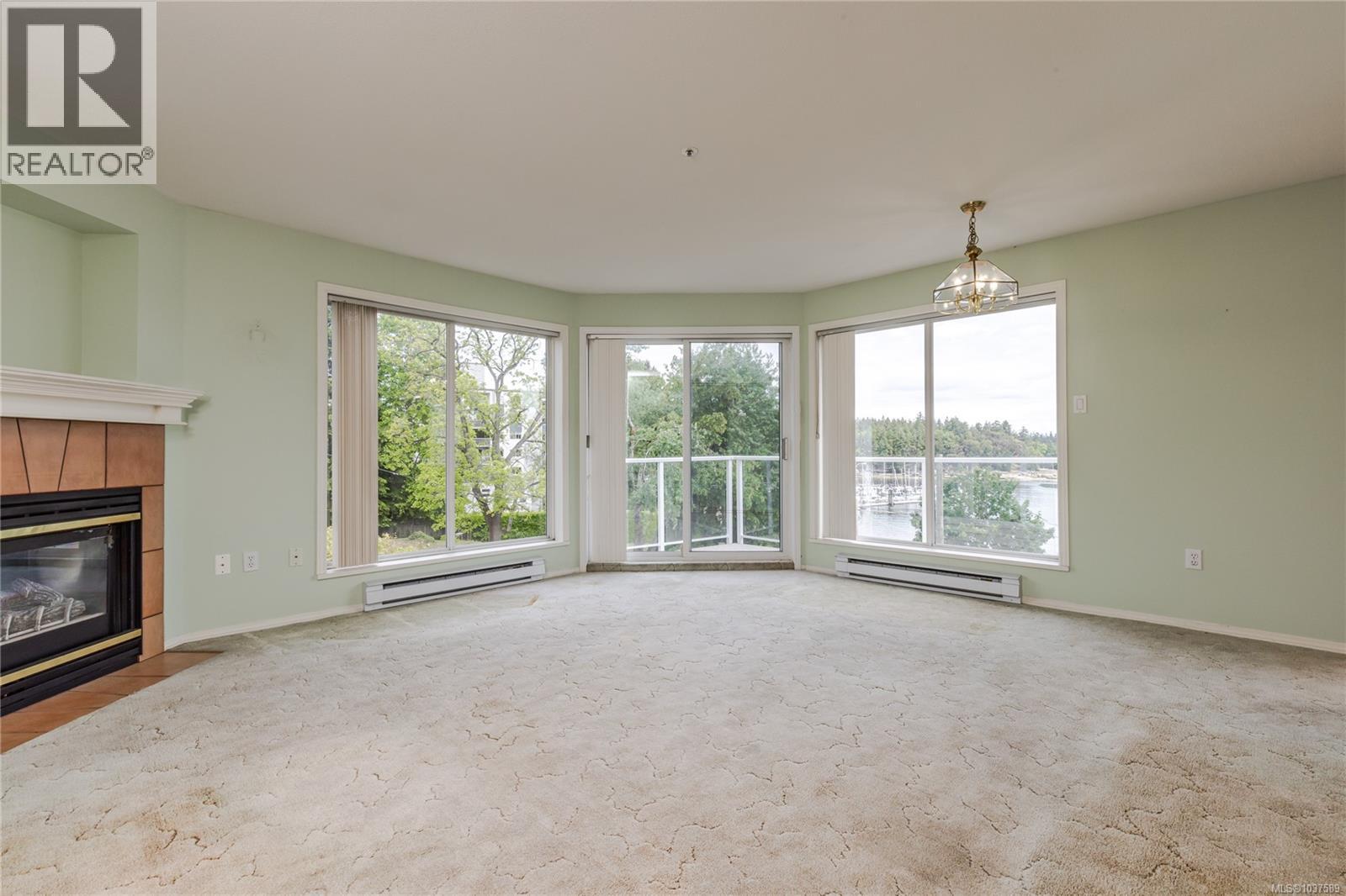 304 75 Bryden St, Nanaimo