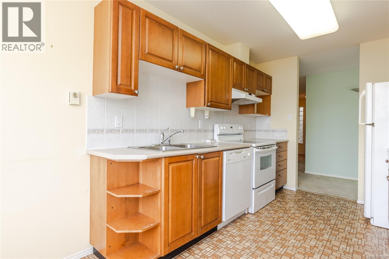 304 75 Bryden St, Nanaimo