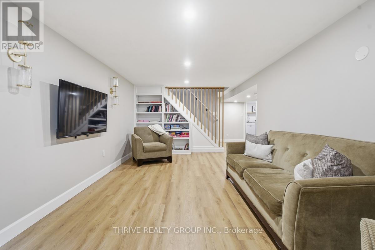 21 MCGILL PLACE - 32