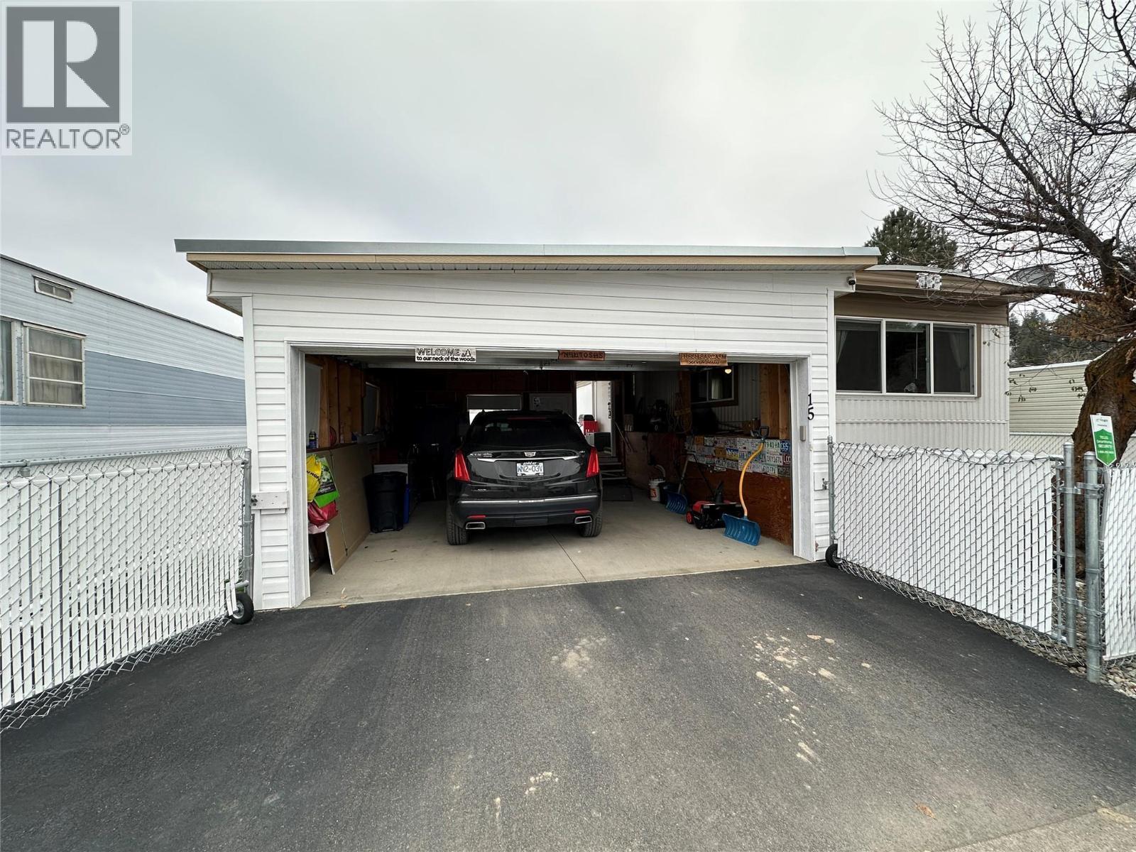 15 473 CORINA Avenue - photo 2