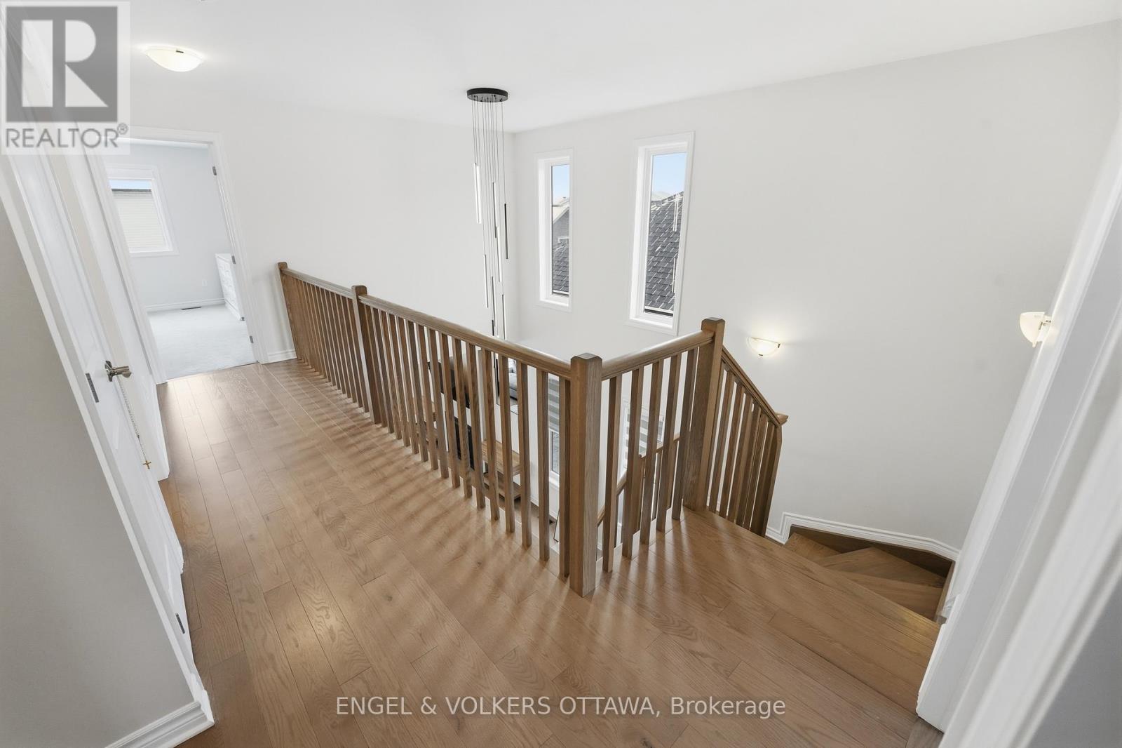 306 OAKMONT DRIVE - 24