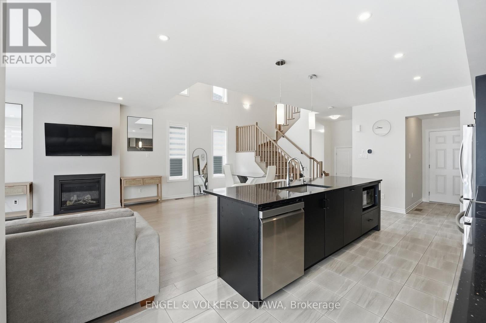 306 OAKMONT DRIVE - 9