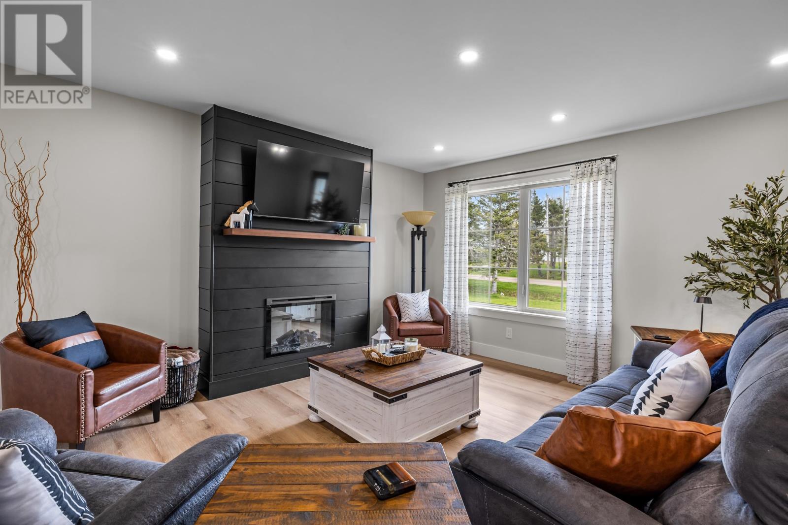 74 Richard Douglas Drive - 22