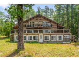 1 Ch. Harmony Bay, L Ile Du Grand Calumet, QC J0X1K0 Photo 35