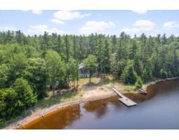 1 Ch. Harmony Bay, L Ile Du Grand Calumet, QC J0X1K0 Photo 40