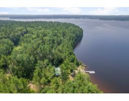 1 Ch. Harmony Bay, L Ile Du Grand Calumet, QC J0X1K0 Photo 43