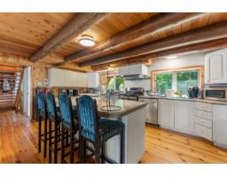 Enclosed porch - 1 Ch. Harmony Bay, L Ile Du Grand Calumet, QC J0X1K0 Photo 8
