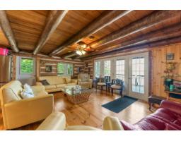 Enclosed porch - 1 Ch. Harmony Bay, L Ile Du Grand Calumet, QC J0X1K0 Photo 9