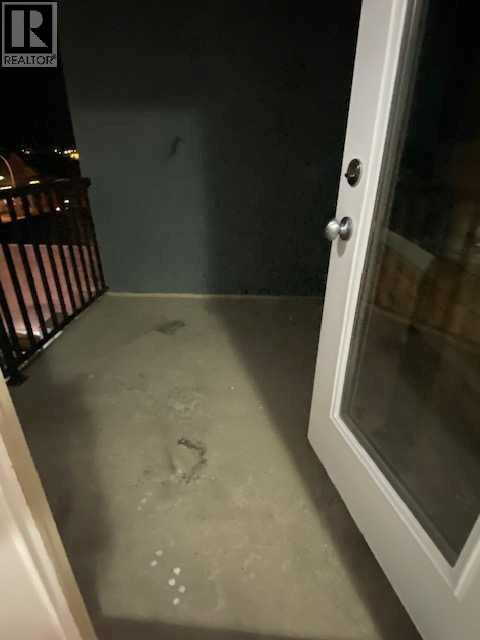 #25 330 2 Street W - 8
