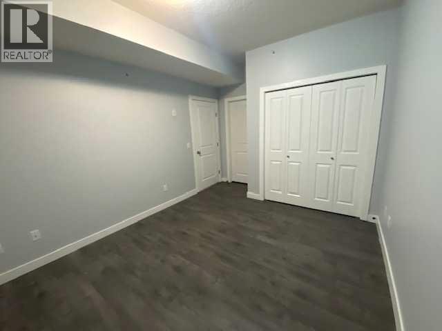 #25 330 2 Street W - 9