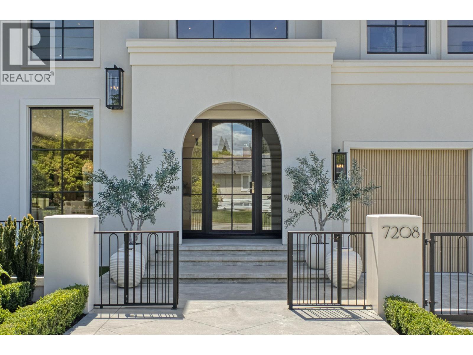 7208 SUTLIFF STREET, Burnaby
