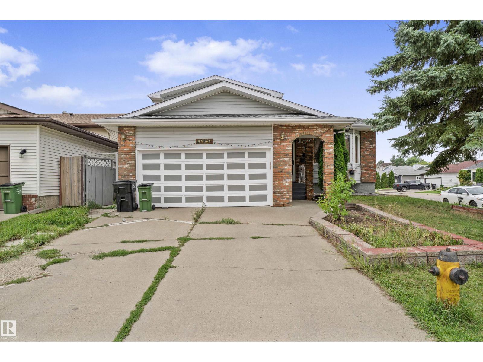 4231 32 AV NW - 1