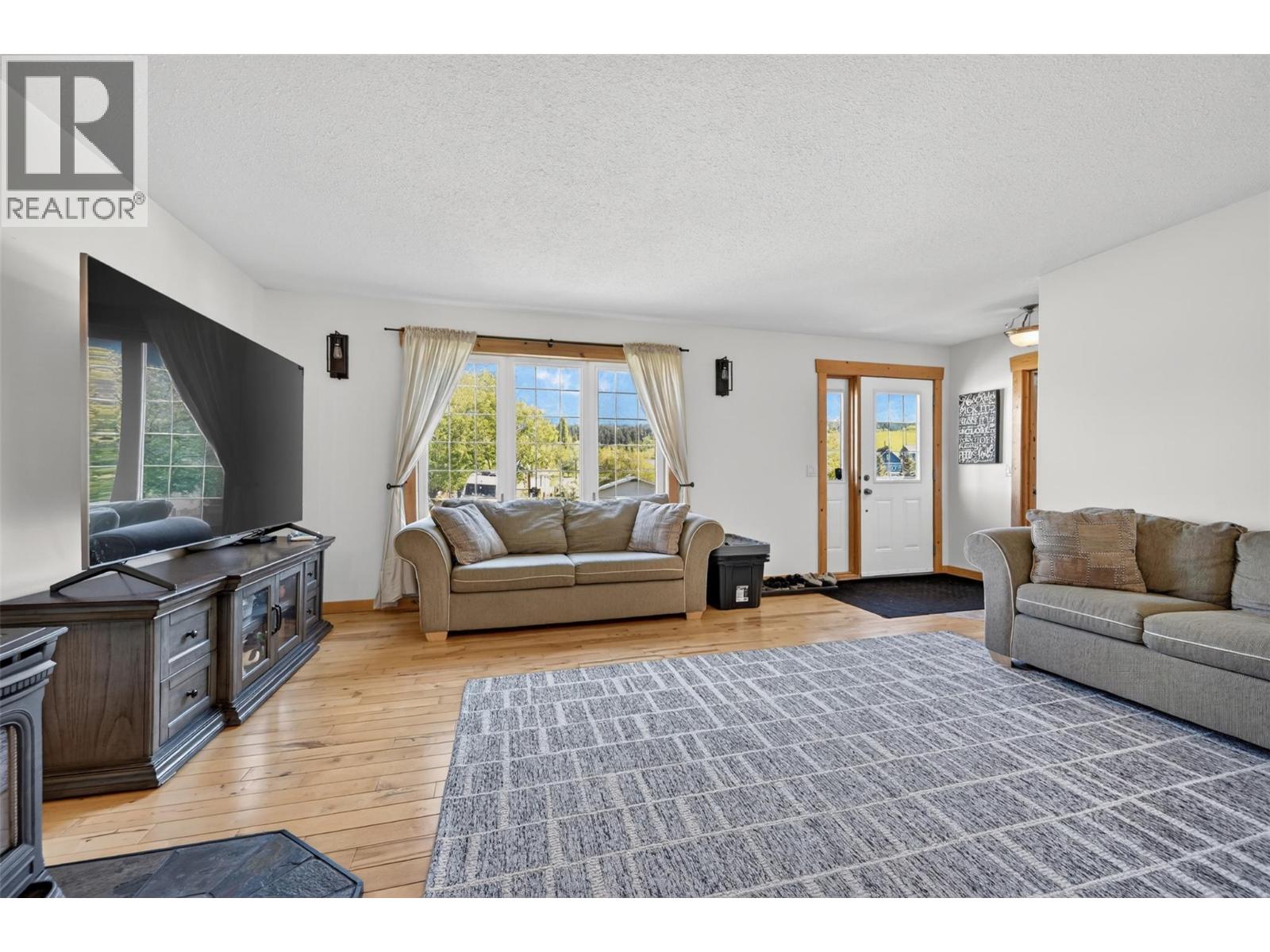 4852 Riverview Drive - 7