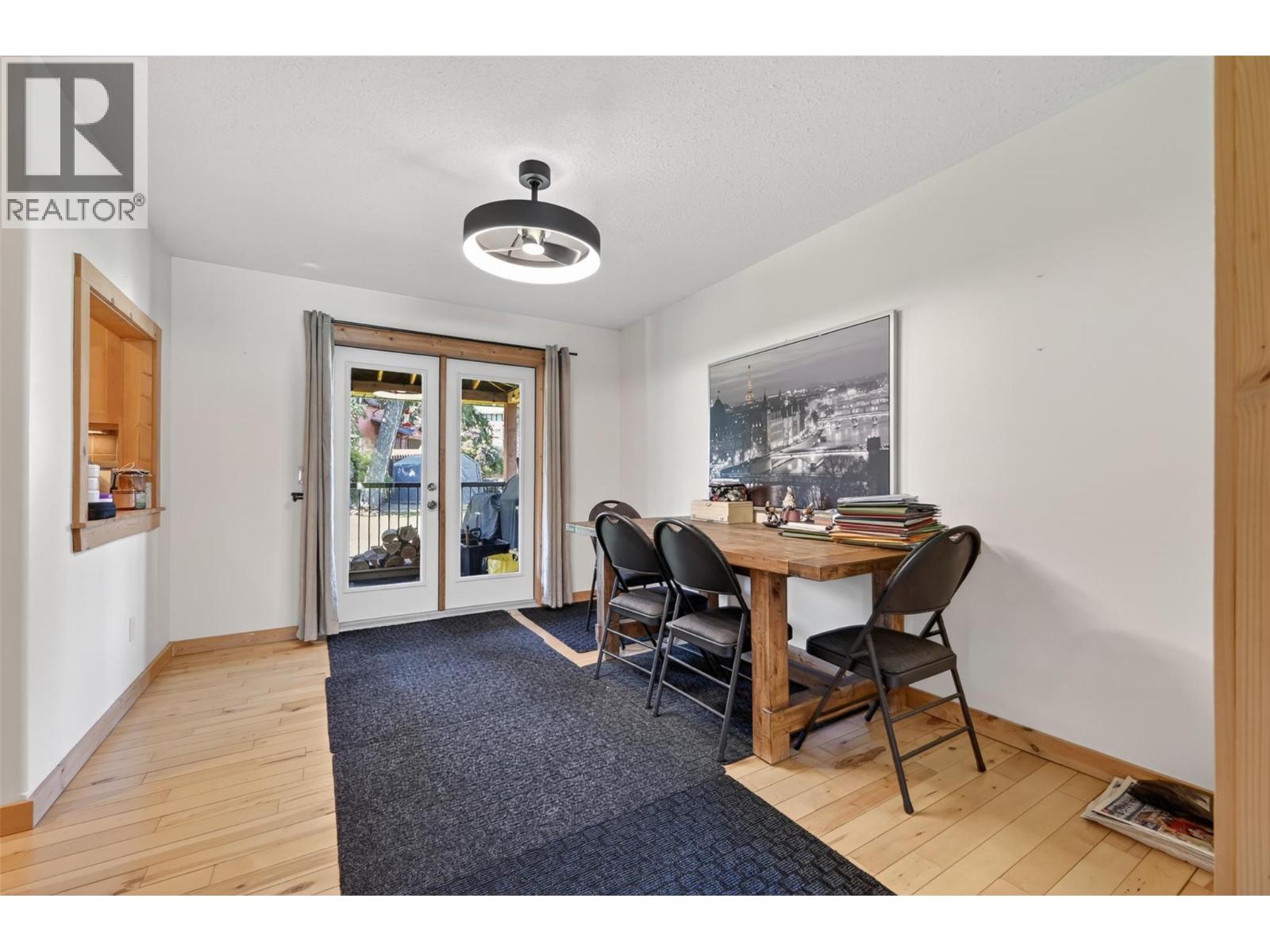 4852 Riverview Drive, Edgewater