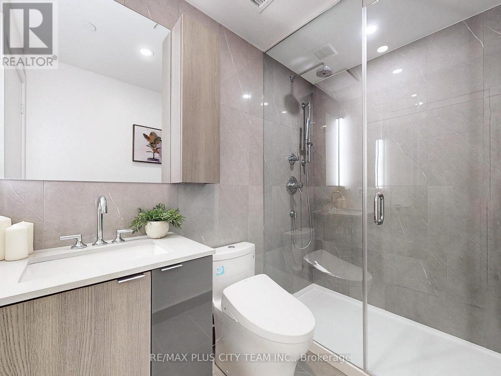 #1204 15 MERCER STREET - 13