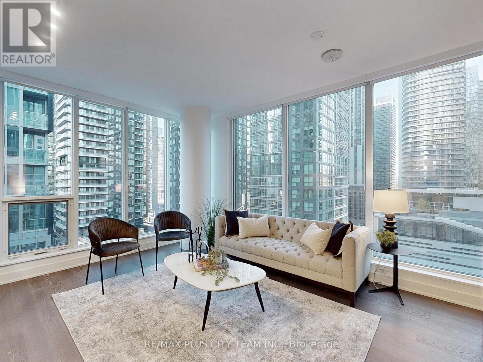 #1204 15 MERCER STREET - 2