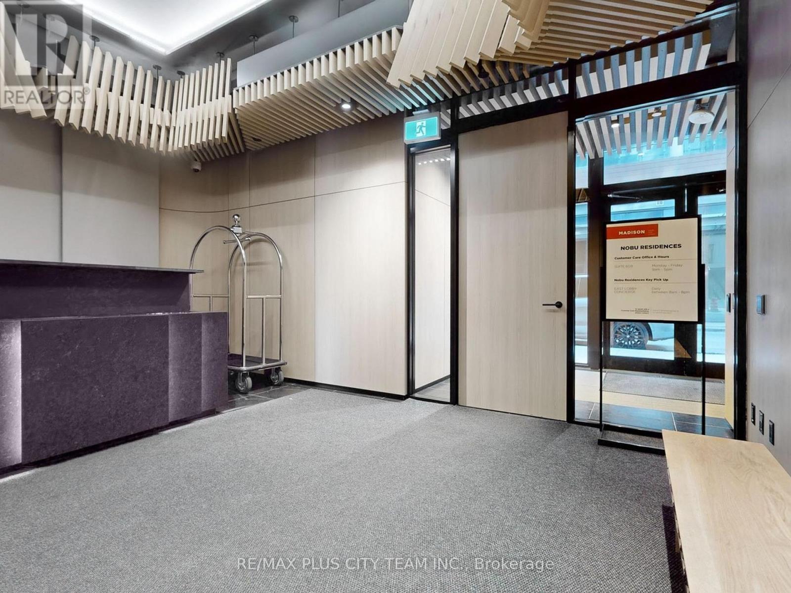 #1204 15 MERCER STREET - 21